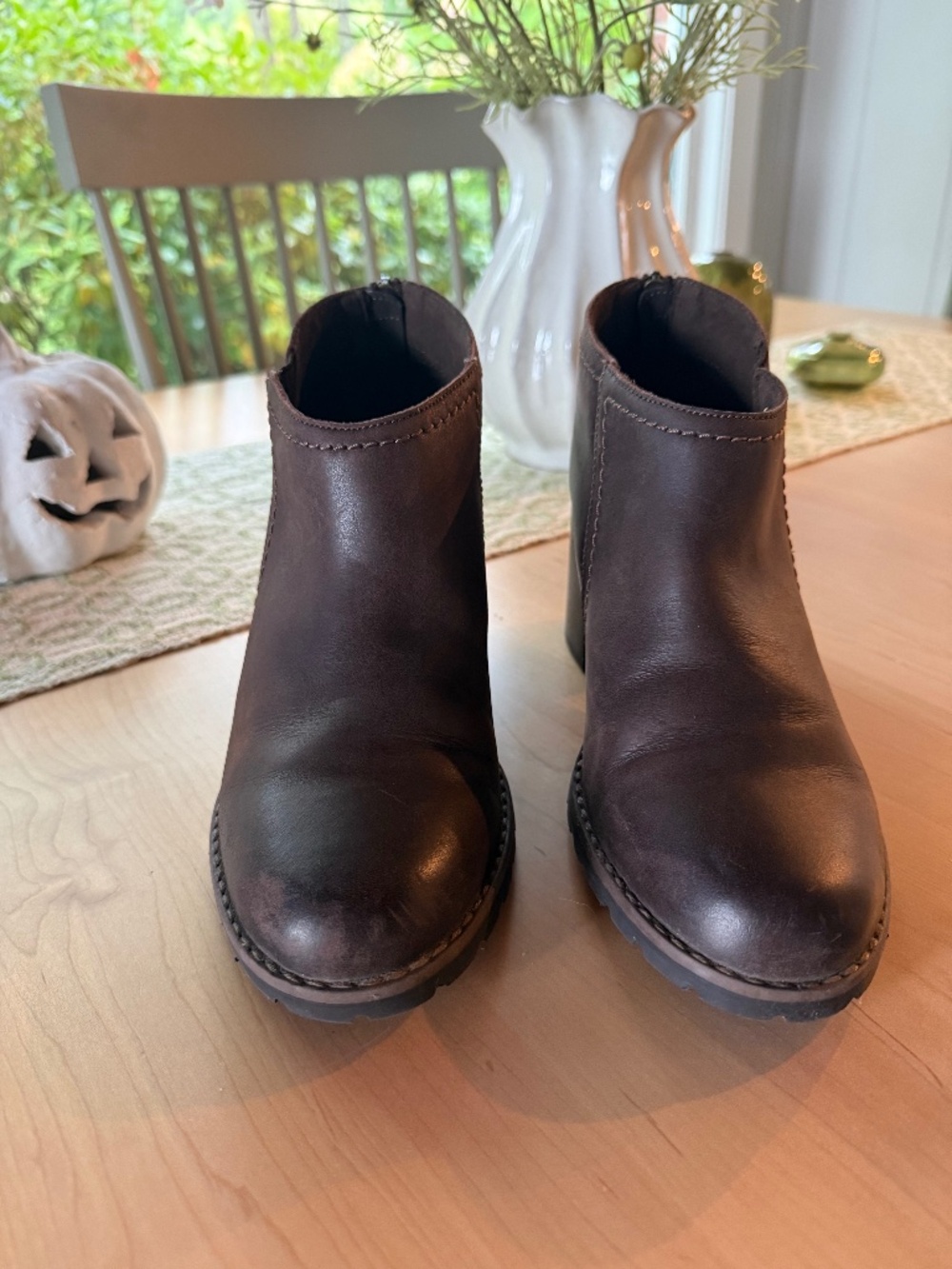 Clarks Leather Ankle Boots Brown Block Heel Size 8.5